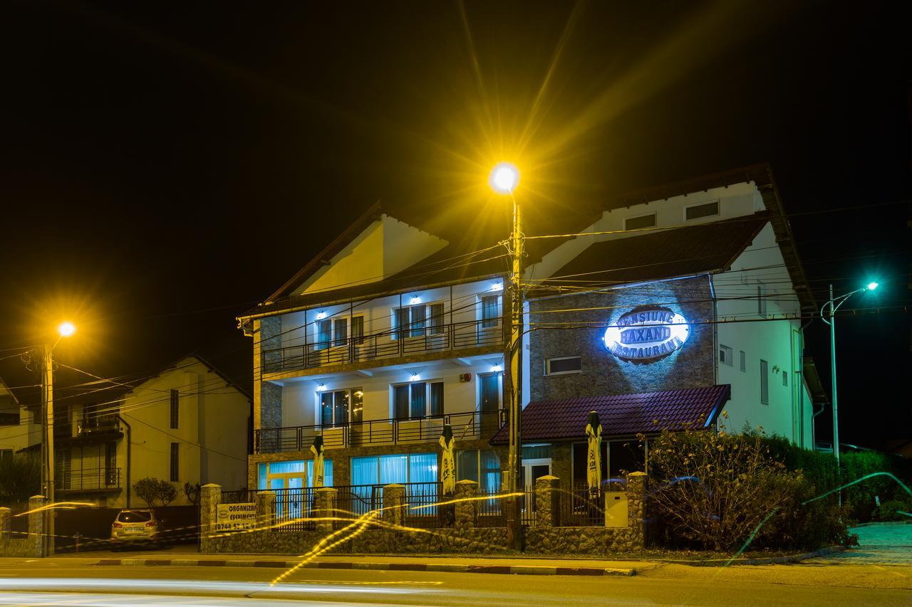 Hotel Raxand Residence Mioveni Exterior photo